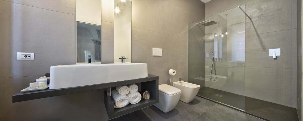 Suite Vogue Sforza Вогера Екстериор снимка