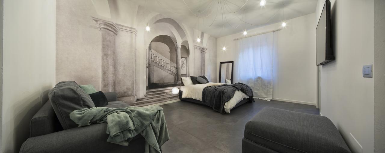 Suite Vogue Sforza Вогера Екстериор снимка